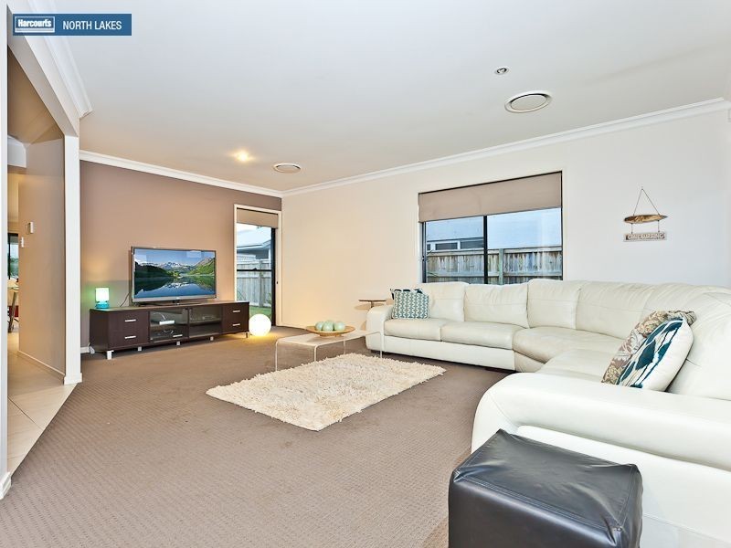 42 Nicklaus Parade, North Lakes QLD 4509