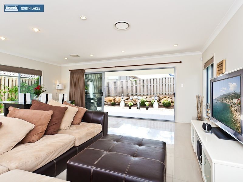 14 Planigale Crescent, North Lakes QLD 4509