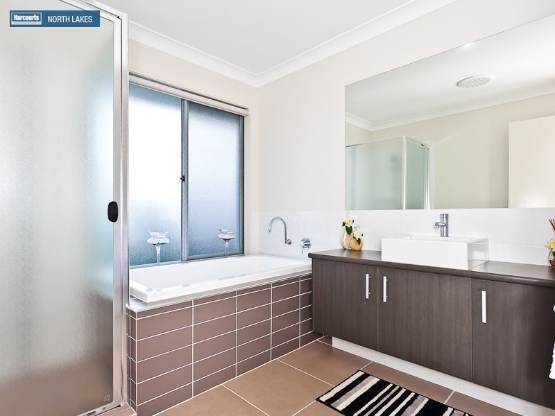 14 Planigale Crescent, North Lakes QLD 4509
