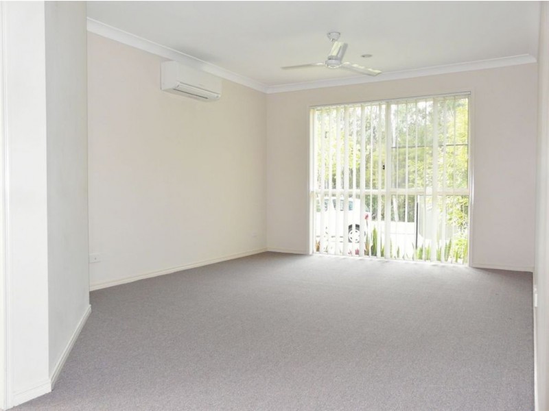 33 Heathcote Avenue, North Lakes QLD 4509