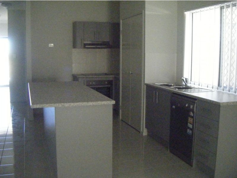 15 First Street, North Lakes QLD 4509