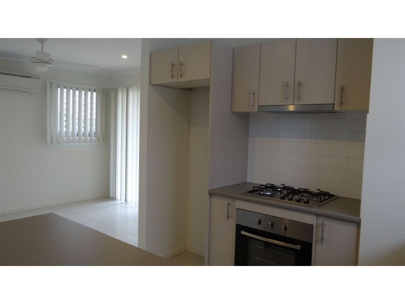 2/9 Lorikeet Ave, Dakabin QLD 4503