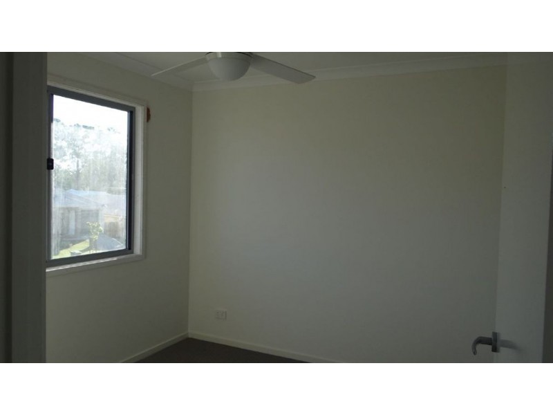 2/9 Lorikeet Ave, Dakabin QLD 4503