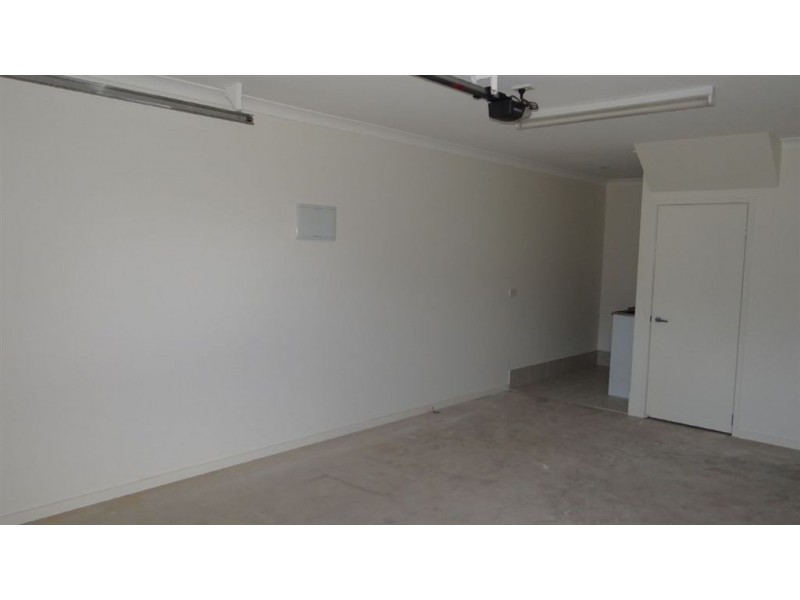 2/9 Lorikeet Ave, Dakabin QLD 4503