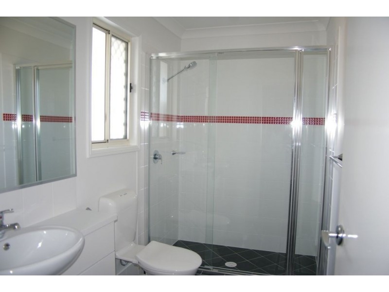 2/5 Kangaroo Street, North Lakes QLD 4509