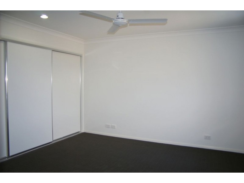 2/5 Kangaroo Street, North Lakes QLD 4509