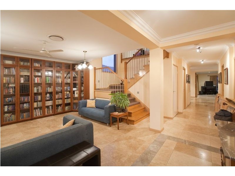 8 Byfield Street, North Lakes QLD 4509