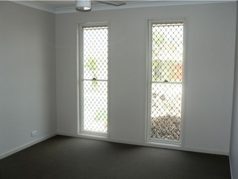 9 Severn Crescent, North Lakes QLD 4509