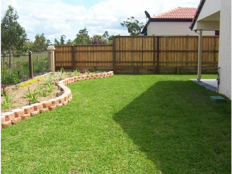 12 Sandpiper Avenue, North Lakes QLD 4509