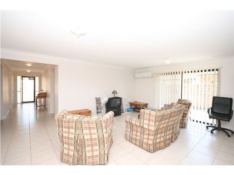 28 Fantail Crescent, Mango Hill QLD 4509