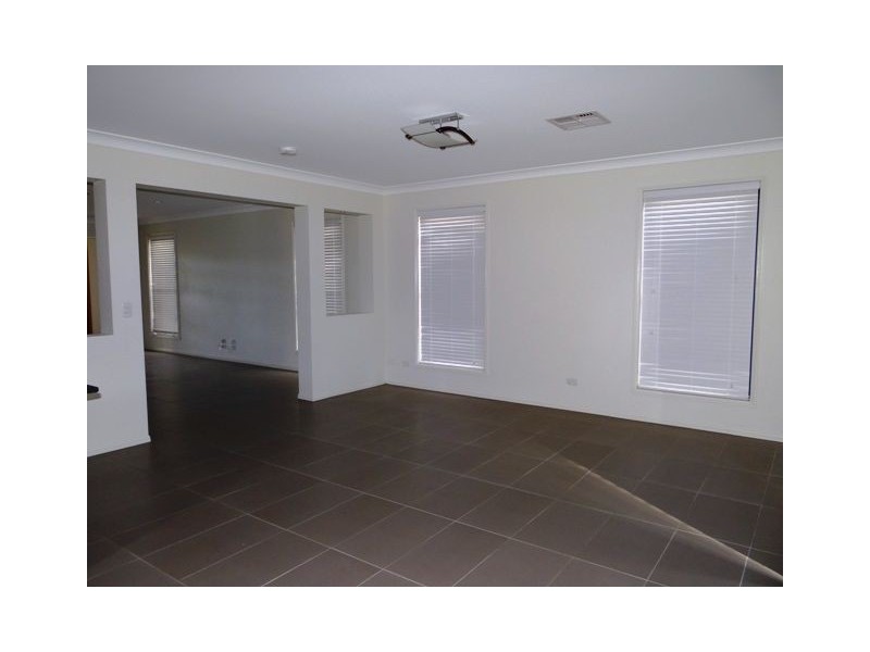 18 Bonnet Parade, Mango Hill QLD 4509