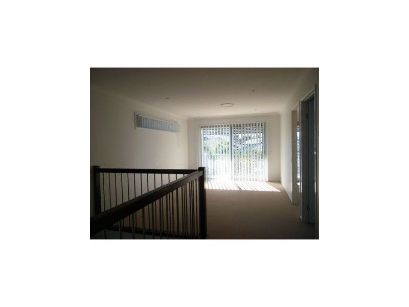 10 Rawlins Crescent, North Lakes QLD 4509