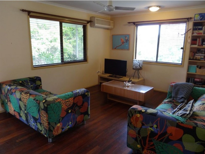 4 Leis Rd East, Kallangur QLD 4503