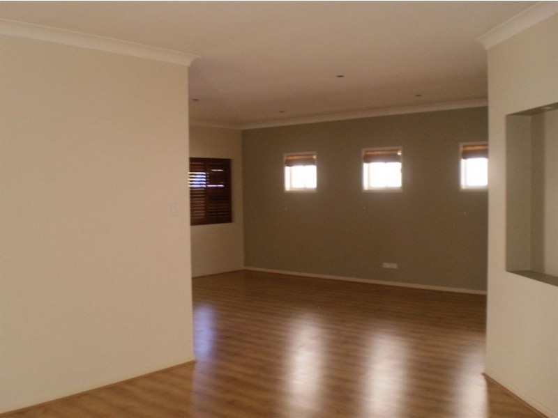 21 Douglas Circuit, North Lakes QLD 4509