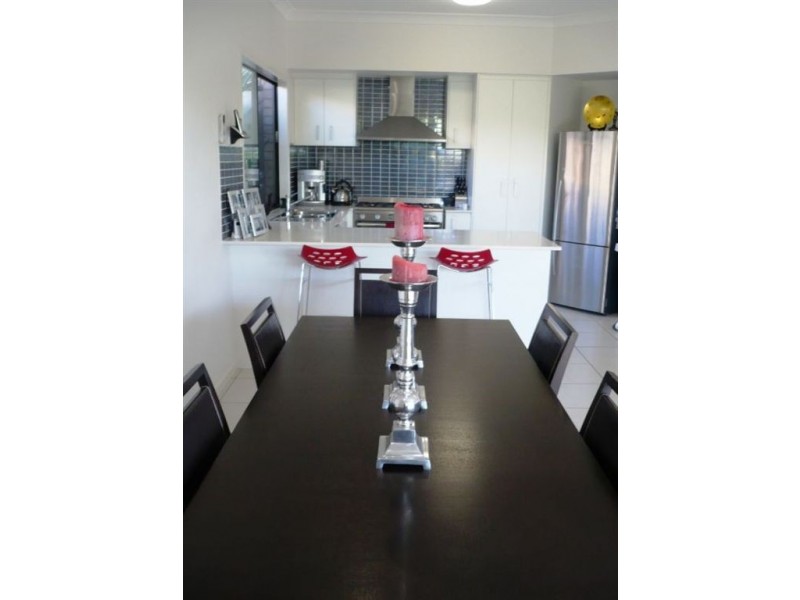 8 Tamar Cct, North Lakes QLD 4509