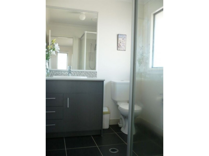 8 Tamar Cct, North Lakes QLD 4509