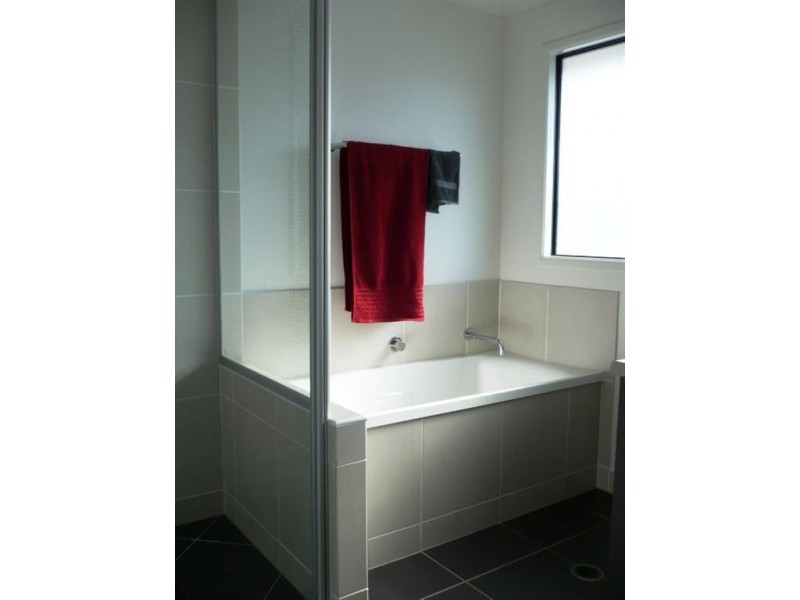 8 Tamar Cct, North Lakes QLD 4509