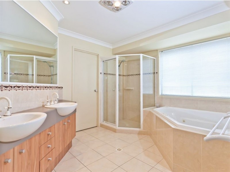 15 Copeland Drive, North Lakes QLD 4509