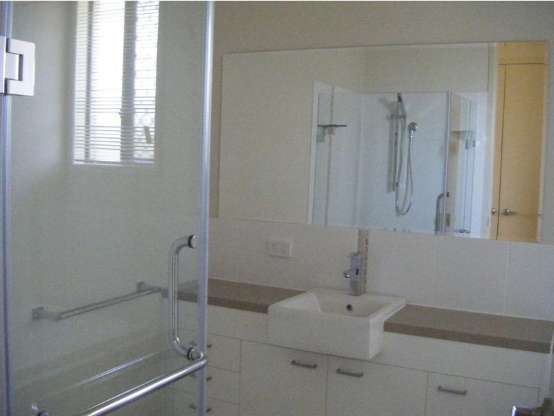 27 Rawlins Street, North Lakes QLD 4509