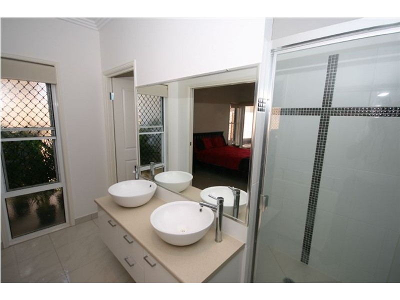 34 Kowari Crescent, North Lakes QLD 4509