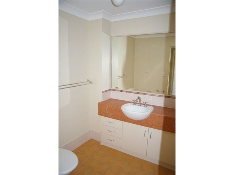 27/15 College Street, North Lakes QLD 4509