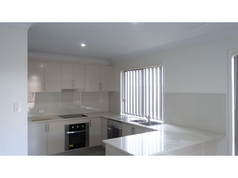 42 Diane Parade, Kallangur QLD 4503