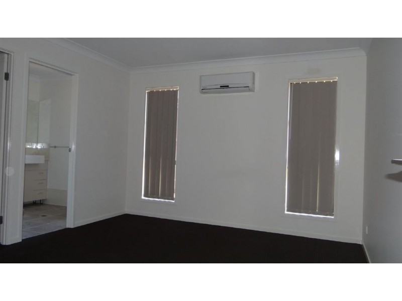 42 Diane Parade, Kallangur QLD 4503