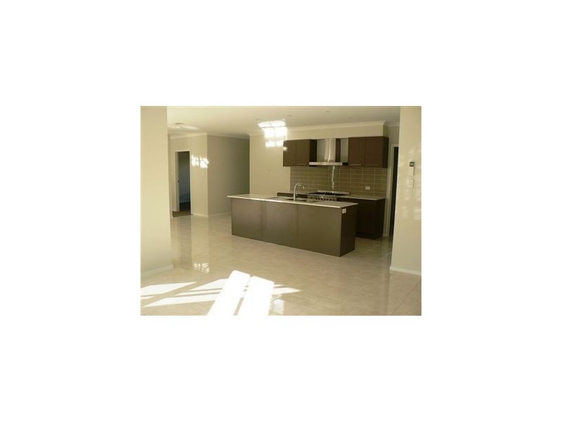 19 kakadu Court, North Lakes QLD 4509