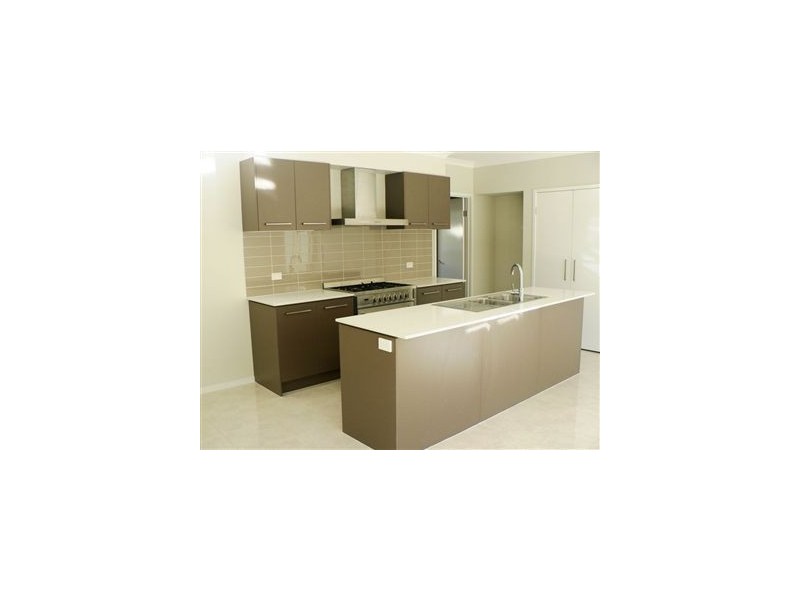 19 kakadu Court, North Lakes QLD 4509