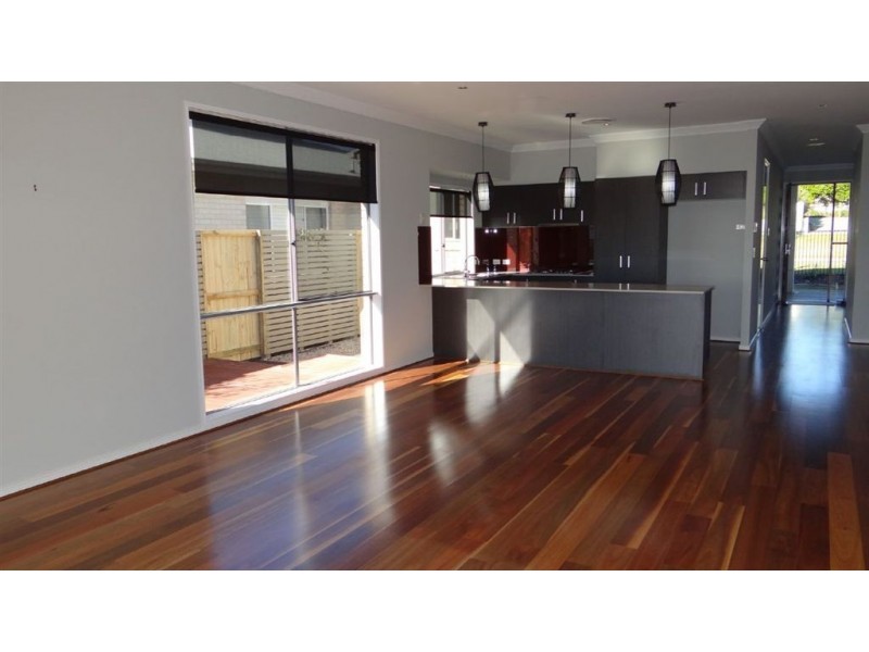 29 Como Circuit, Warner QLD 4500