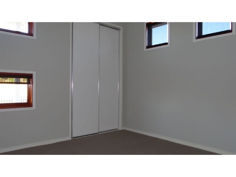 29 Como Circuit, Warner QLD 4500