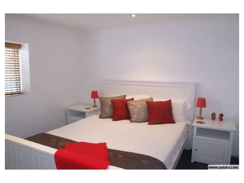 95 Longland Street, Redcliffe QLD 4020