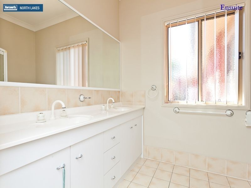 38 Pinnock Crescent, North Lakes QLD 4509