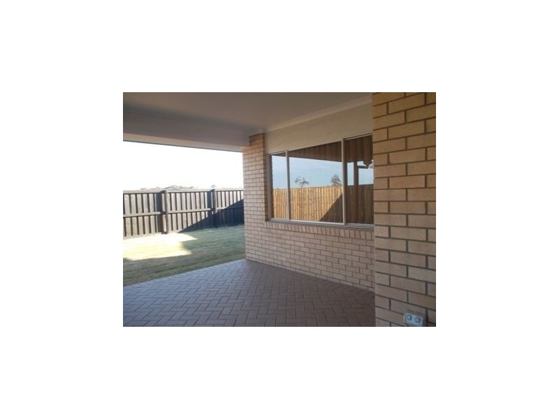 62 Denham Crescent, North Lakes QLD 4509