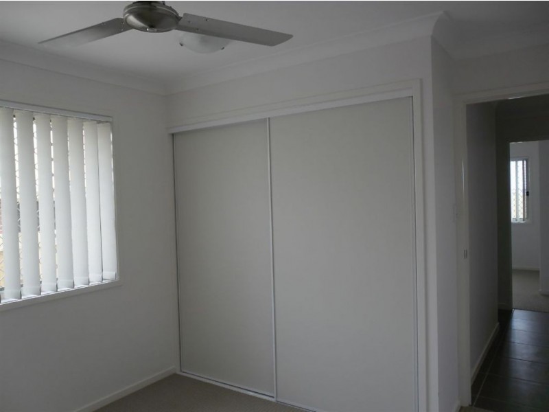 19 Cowen Terrace, North Lakes QLD 4509