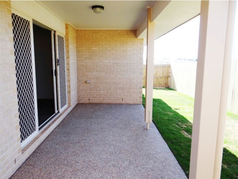 19 Cowen Terrace, North Lakes QLD 4509