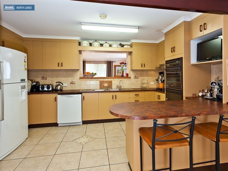 2 Pitchie Street, Strathpine QLD 4500