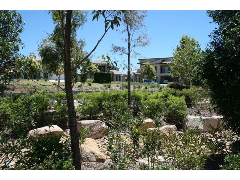 6 Armour Close, North Lakes QLD 4509