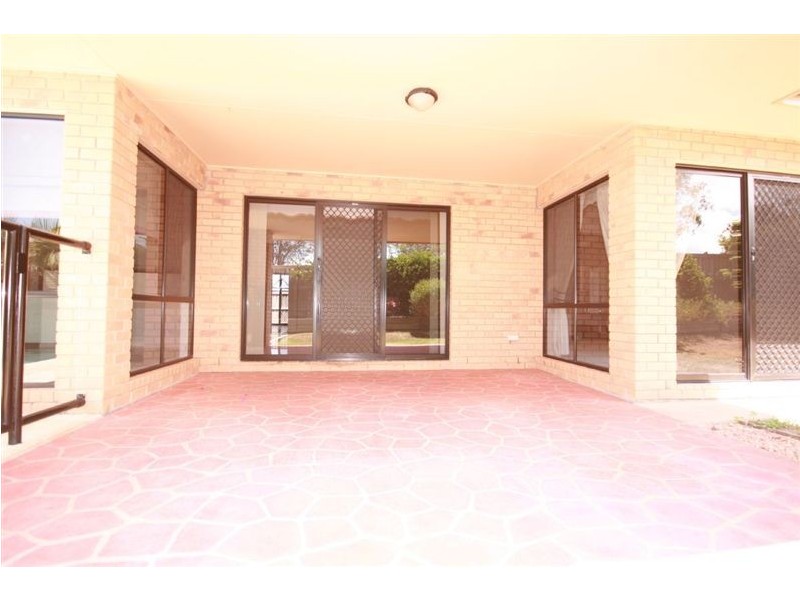 2 Standish Street, North Lakes QLD 4509