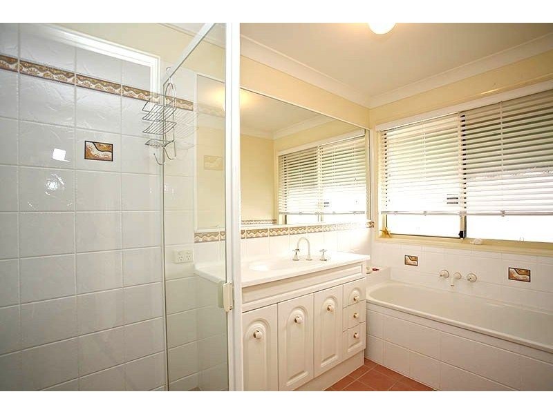 9 McNiven Court, North Lakes QLD 4509