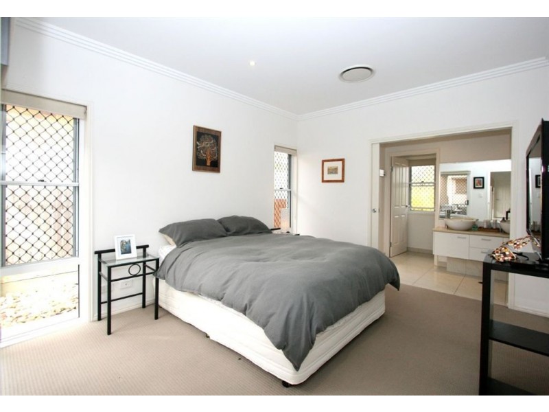 34 Kowari Crescent, North Lakes QLD 4509