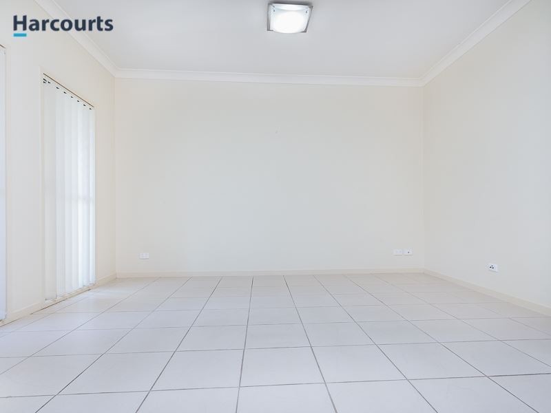 27 Rawlins Crsecent, North Lakes QLD 4509