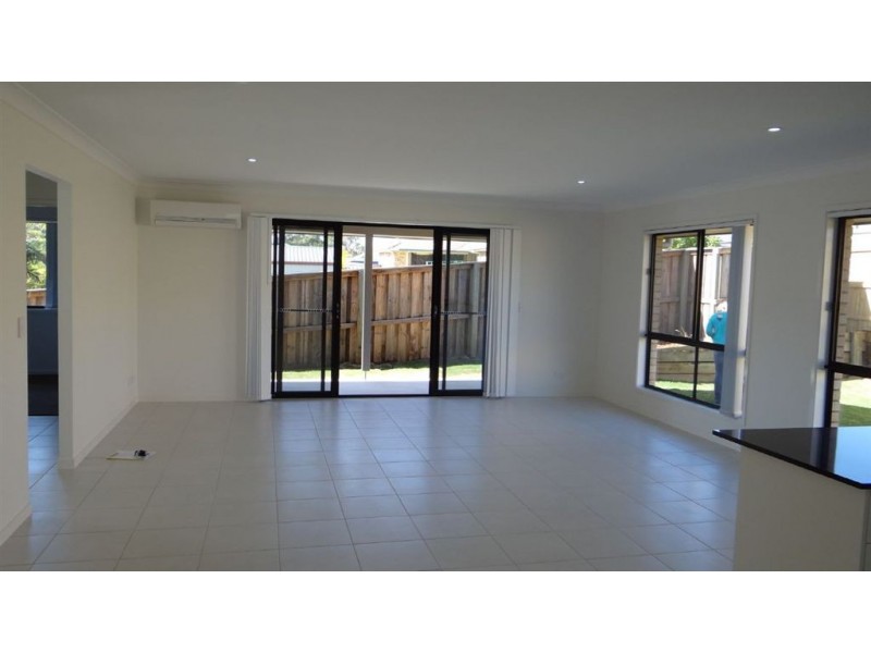 71 Willowleaf Circuit, Upper Caboolture QLD 4510