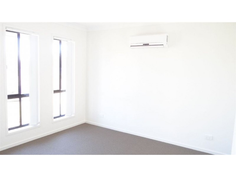 71 Willowleaf Circuit, Upper Caboolture QLD 4510