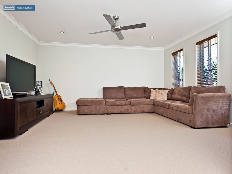 39 Severn Crescent, North Lakes QLD 4509