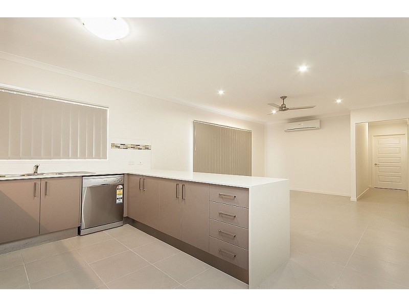 8 Corymbia Close, Narangba QLD 4504