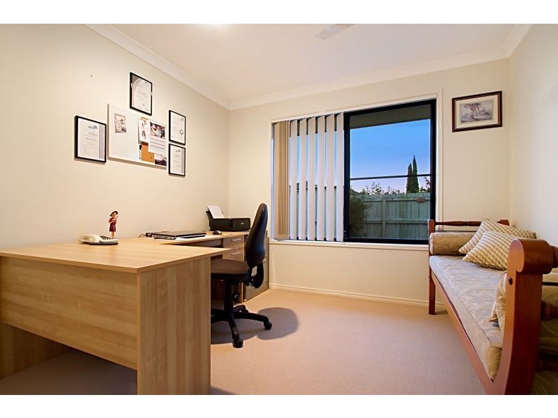 6 Crane Street, North Lakes QLD 4509