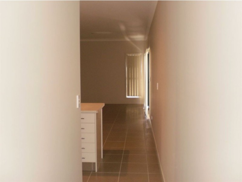 16 Player Street, North Lakes QLD 4509
