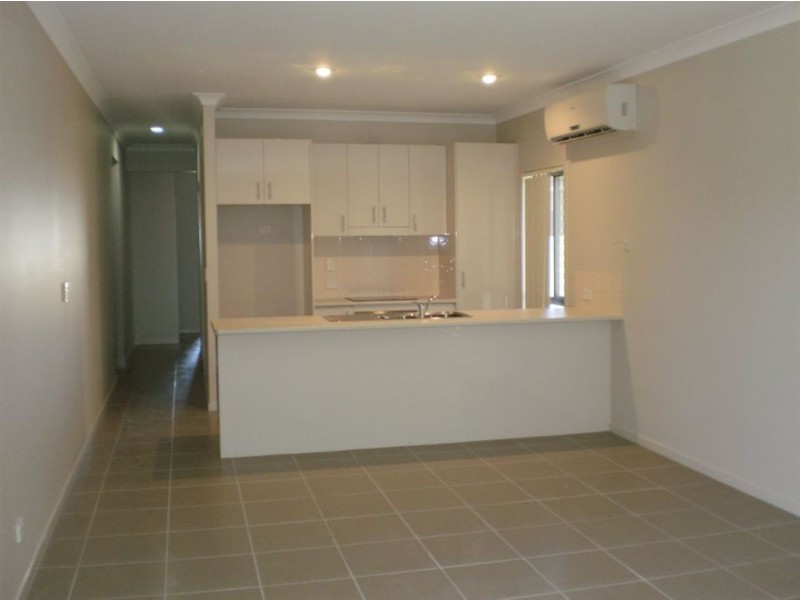 16 Player Street, North Lakes QLD 4509