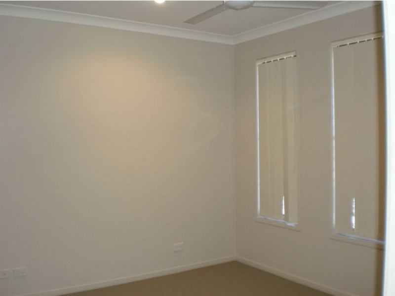 16 Player Street, North Lakes QLD 4509